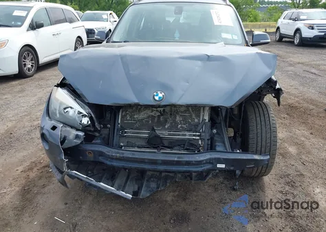 2014 BMW X1 xDrive28I из США, поврежденный, VIN WBAVL1C59EVR93726